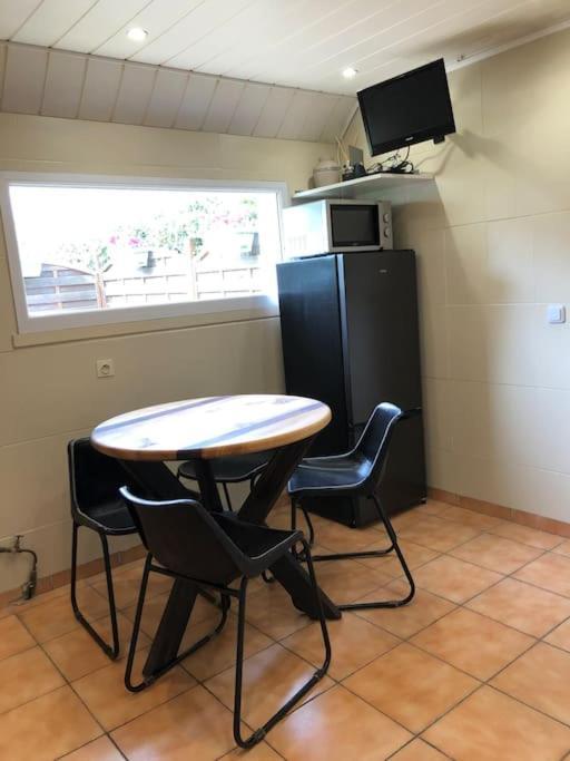 Appartement Type Loft Avec Terrasse แชร์บูร์ก อ็อง กงต็องแต็ง ภายนอก รูปภาพ